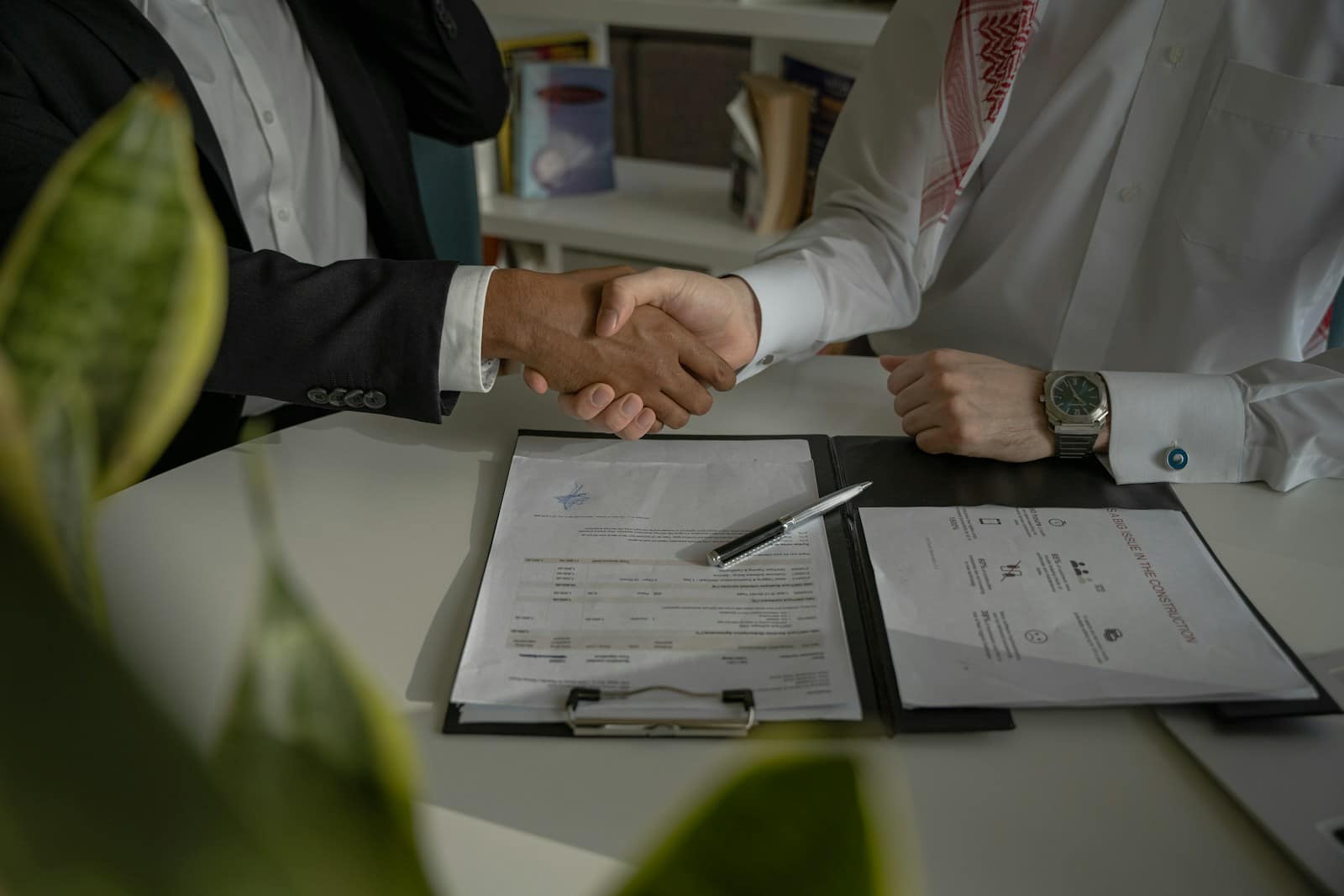 Transmission d’entreprise : comment préparer votre management et votre fiscalité 2 ans avant la vente ?
